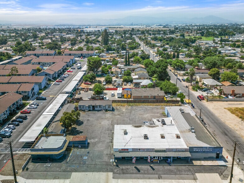 Primary Photo Of 25899 E Base Line St, Highland Freestanding For Sale