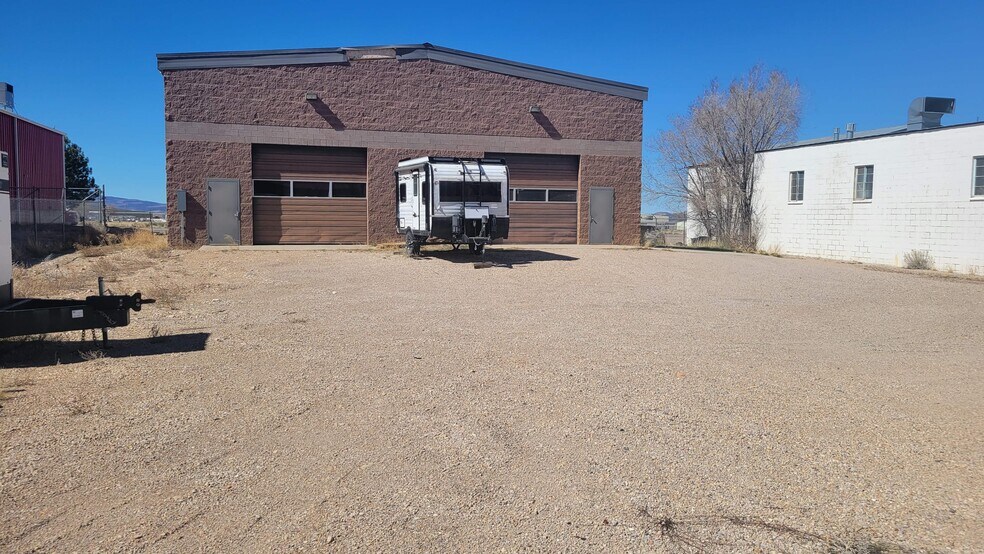 More Photos Of 1144 N Airport Rd, Cedar City Warehouse For Lease