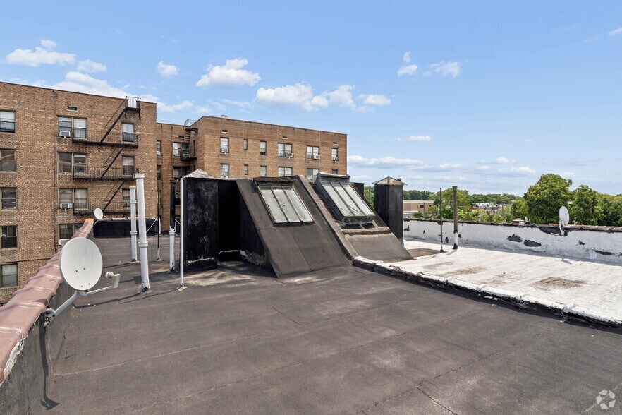 More Photos Of 359 E 34th St, Brooklyn Apartments For Sale