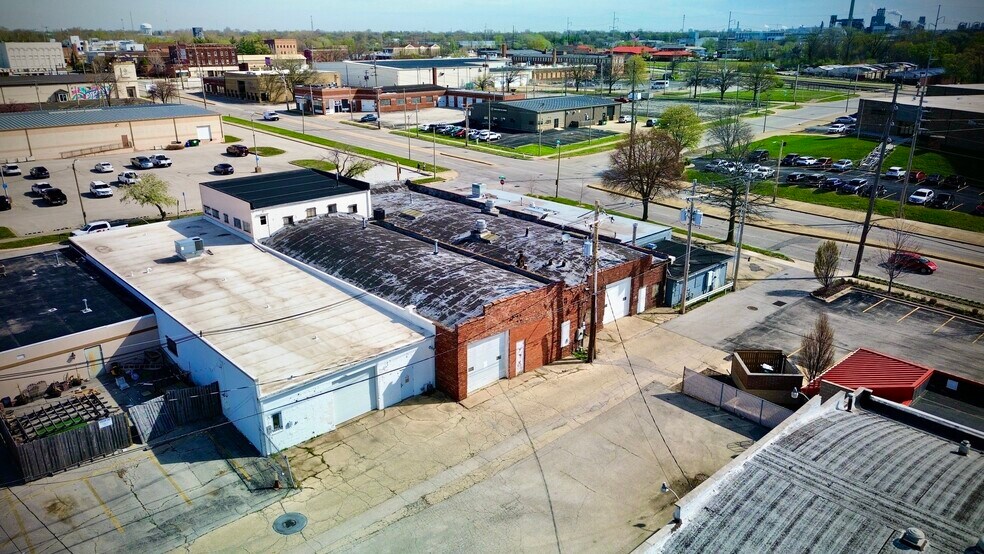 More Photos Of 519-529 E William St, Decatur Light Manufacturing For Sale