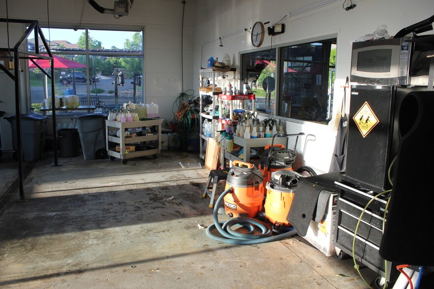 More Photos Of 12131 N Federal Pky, Westminster Carwash For Sale