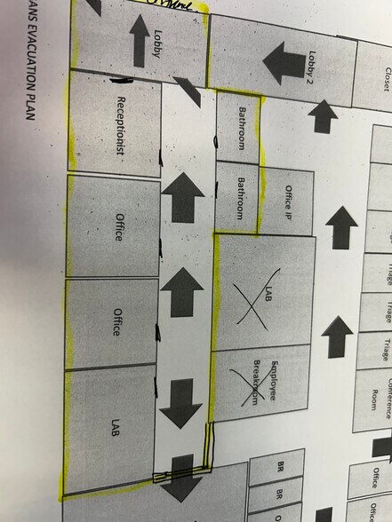 More Photos Of 303 6th Ave, Saint Albans Drugstore For Lease