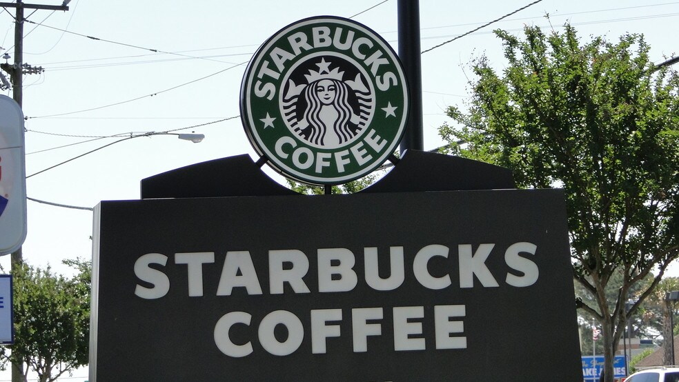 More Photos Of 1205 Fordham Dr, Virginia Beach Unknown For Lease