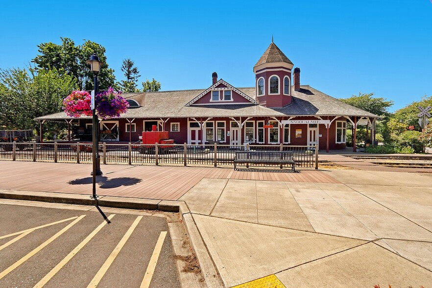 More Photos Of 8030 Railroad Ave SE, Snoqualmie Supermarket For Sale