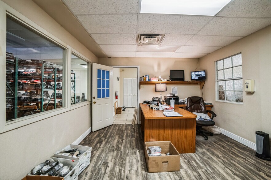 More Photos Of 3650 N Highway 1, Cocoa Light Manufacturing For Sale