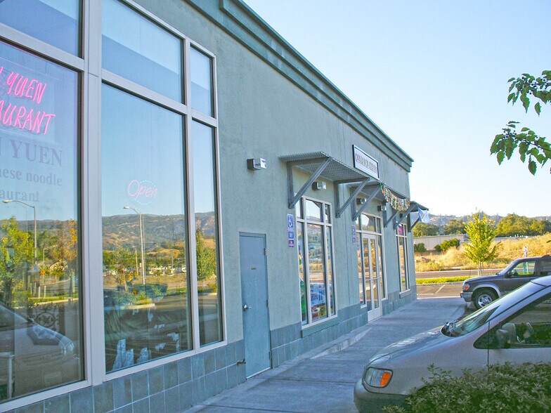 More Photos Of 421 S Cloverdale Blvd, Cloverdale Freestanding For Sale