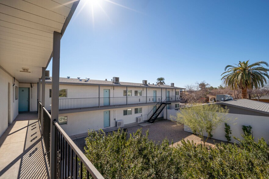 More Photos Of 5623 W Myrtle Ave, Glendale Apartments For Sale