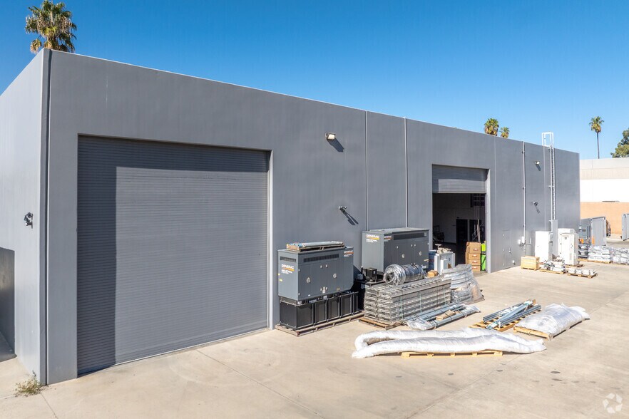 More Photos Of 8138 Mar Vista Ct, Riverside Warehouse For Lease