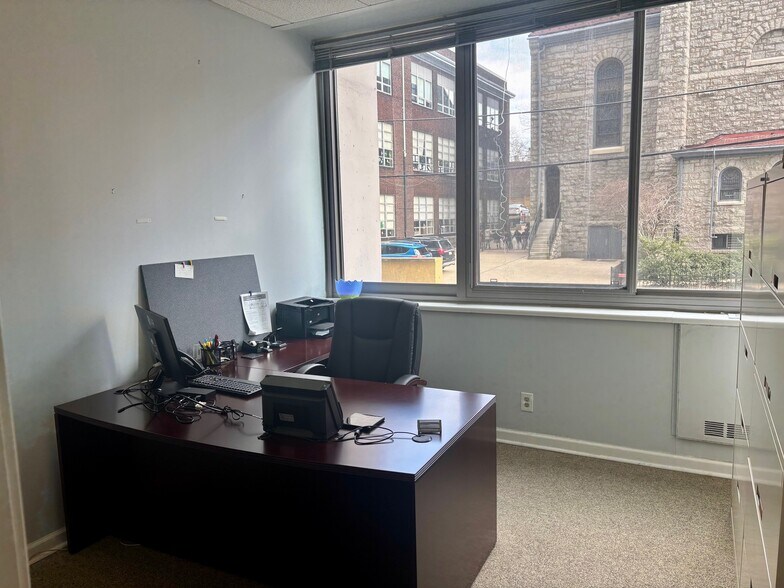 More Photos Of 2401 Pennsylvania Ave, Philadelphia Apartments For Sale