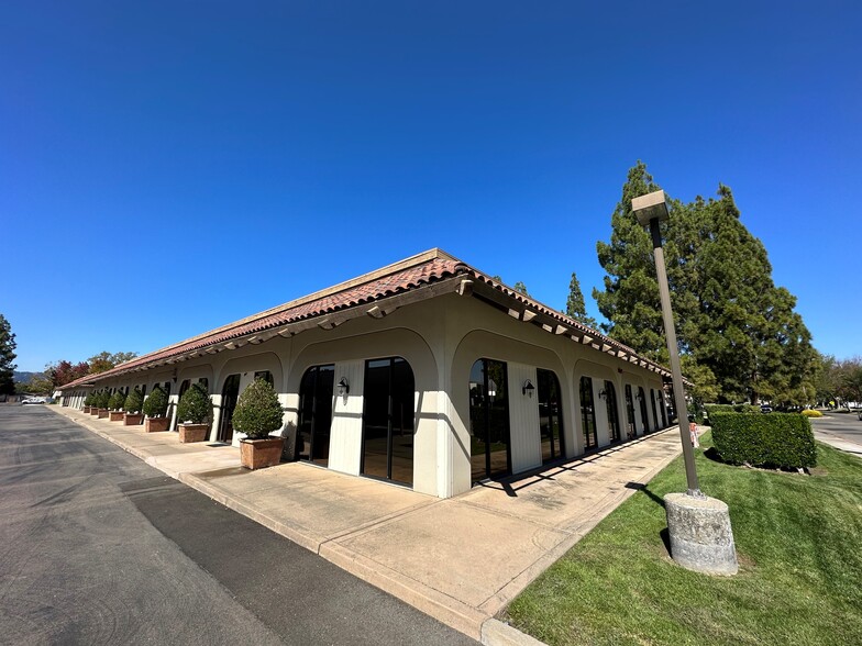 Primary Photo Of 1020 Serpentine Ln, Pleasanton Medical For Lease