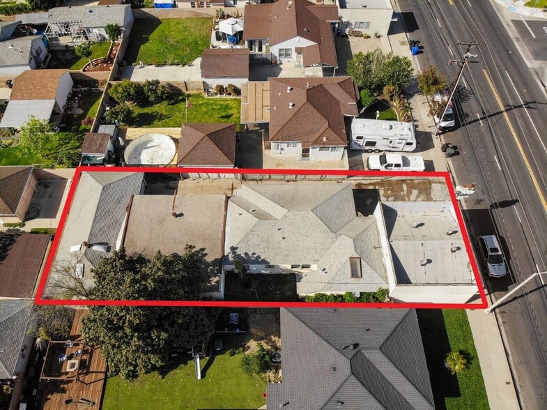 More Photos Of 15709 Bellflower Blvd, Bellflower General Retail For Sale