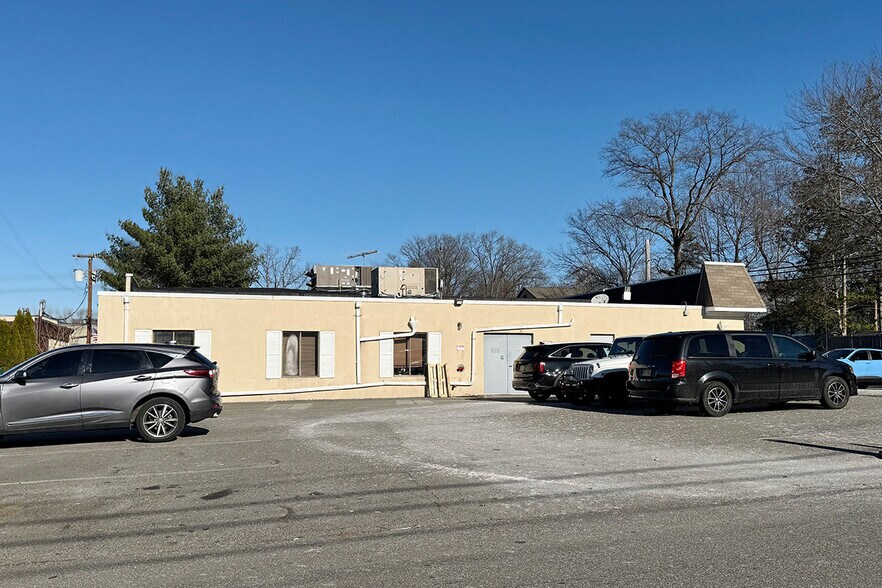 More Photos Of 363 Old Hook Rd, Westwood Medical For Sale