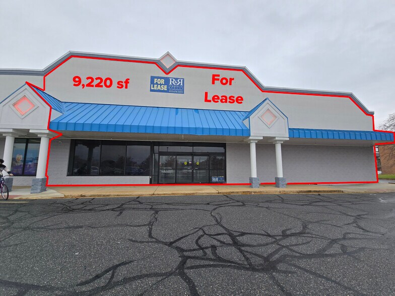 More Photos Of 261-283 N Dupont Hwy, Dover Storefront For Lease