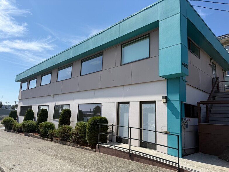 Primary Photo Of 4201 Aurora Ave N, Seattle Office For Sale