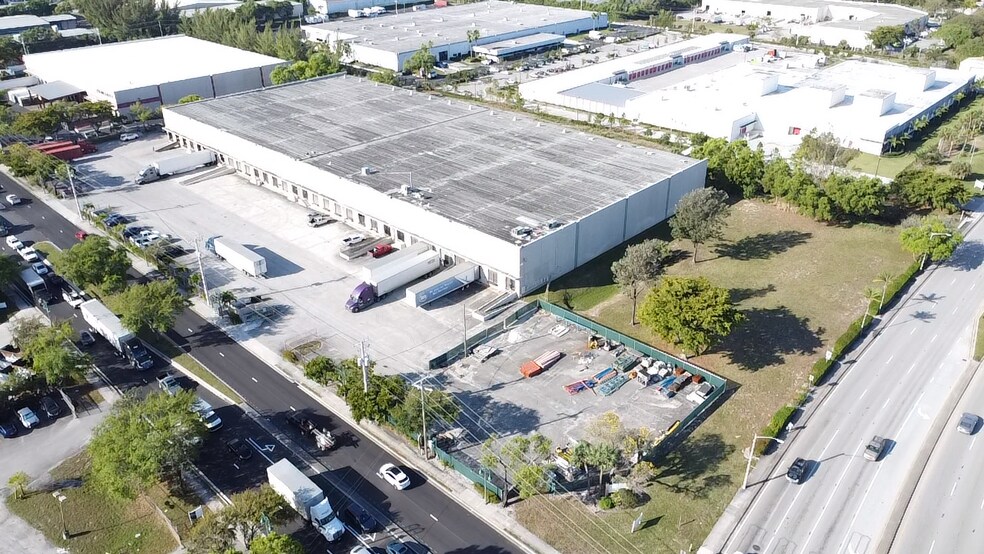 More Photos Of 2001 Australian Ave, Riviera Beach Warehouse For Lease