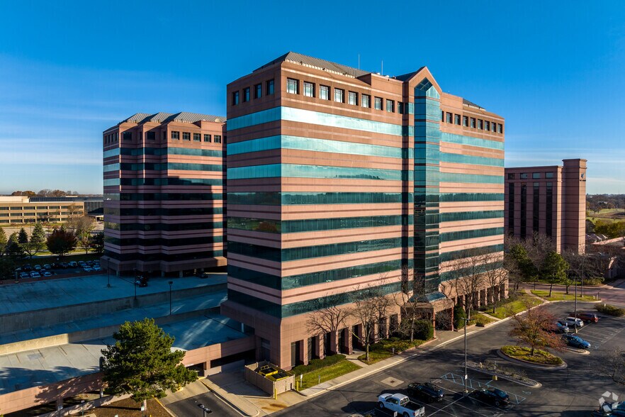 More Photos Of 290 Town Center Dr, Dearborn Unknown For Lease