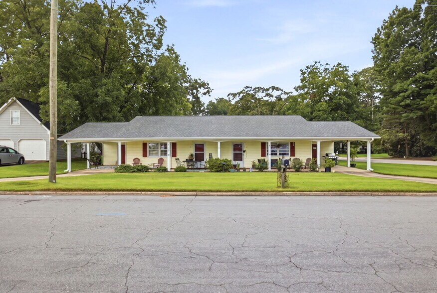More Photos Of 17-19 W Second St, Wendell Specialty For Sale