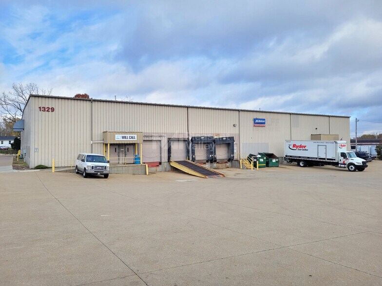 Primary Photo Of 1329 E Archwood Ave, Akron Warehouse For Lease