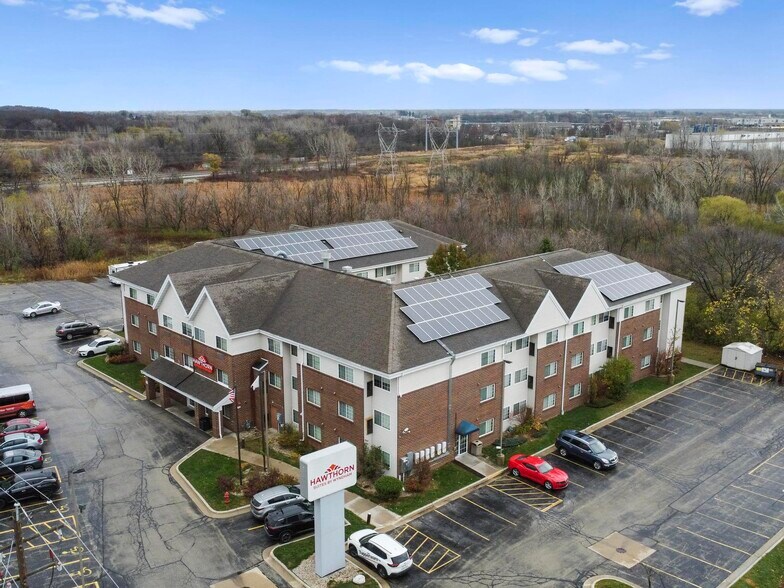 More Photos Of 1001 W College, Oak Creek Hotel For Sale