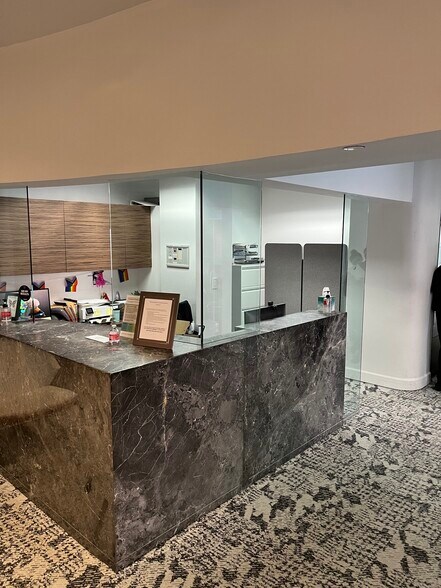 More Photos Of 428-444 N Bedford Dr, Beverly Hills Medical For Lease