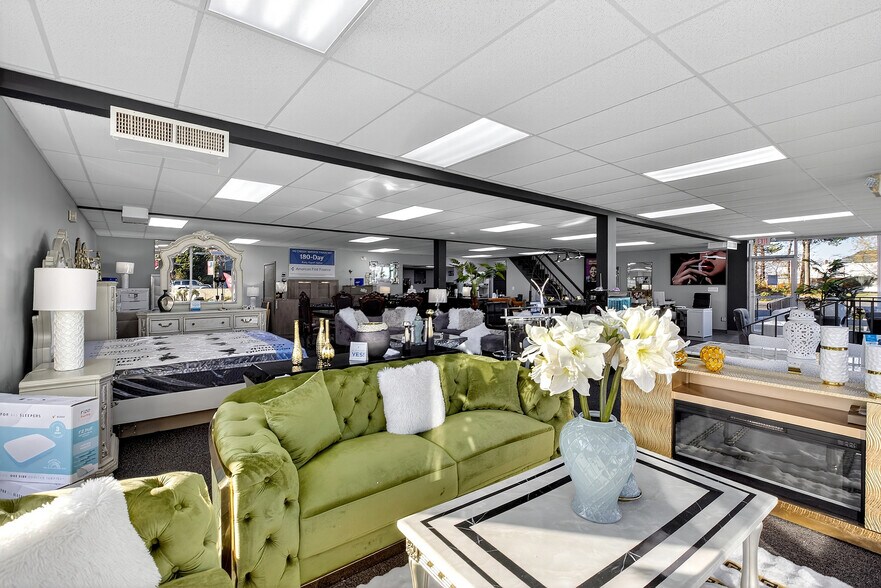 More Photos Of 482 Rt-38, Maple Shade Township Freestanding For Sale