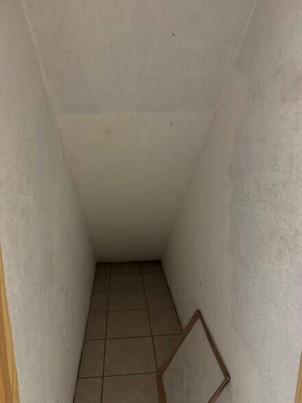 More Photos Of 4745 Fannett Rd, Beaumont Industrial For Lease