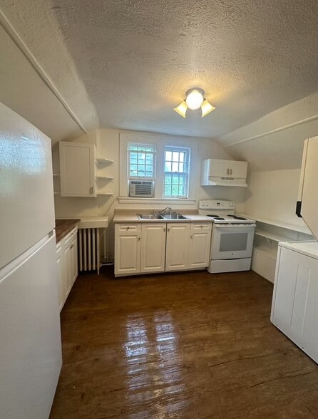 More Photos Of 1836 Wakefield Rd SW, Roanoke Apartments For Sale