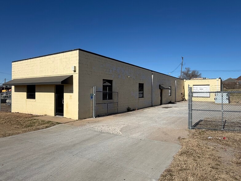 More Photos Of 1825 W Main St, Oklahoma City Warehouse For Sale