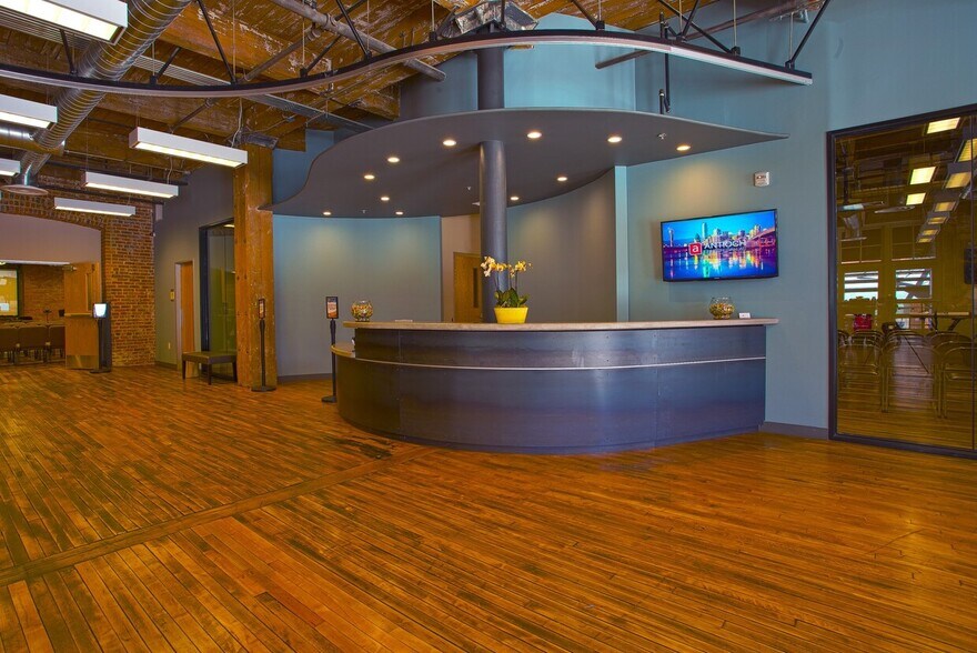 More Photos Of 805 Elm St, Dallas Religious Facility For Sale