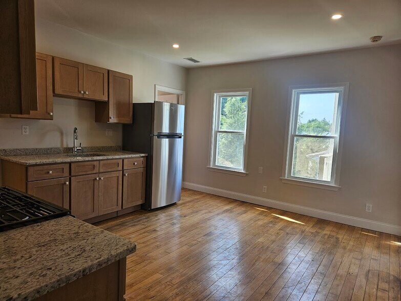 More Photos Of 293 School St, Stoughton Apartments For Sale