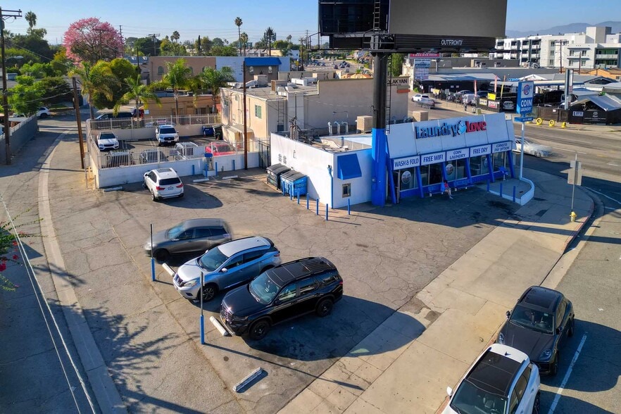 More Photos Of 10504 Victory Blvd, North Hollywood Freestanding For Sale