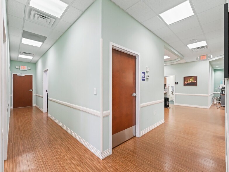 More Photos Of 4636 Bellwether Ln, Oxford Medical For Lease