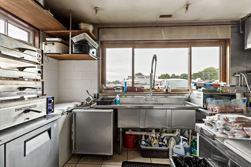 More Photos Of 14042 S Croissant Dr, Burnham Marina For Sale