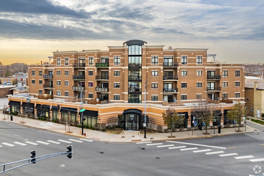 More Photos Of 2633 W Bryn Mawr Ave, Chicago Apartments For Lease