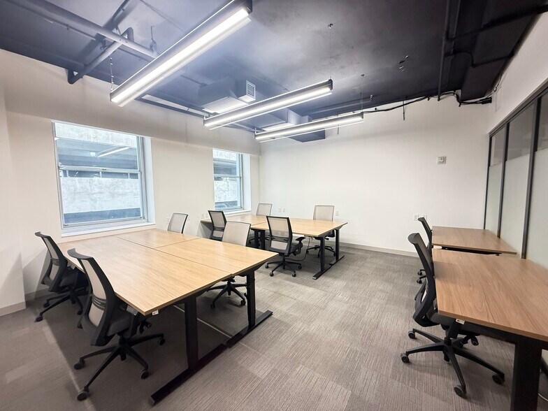 More Photos Of 159 4th Ave N, Nashville Office For Lease