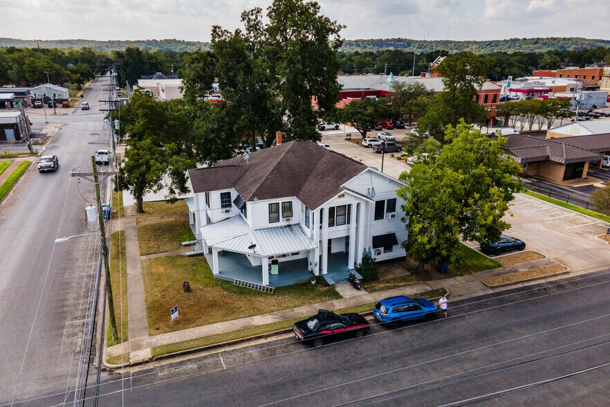Primary Photo Of 158 E Colorado St, La Grange Apartments For Sale