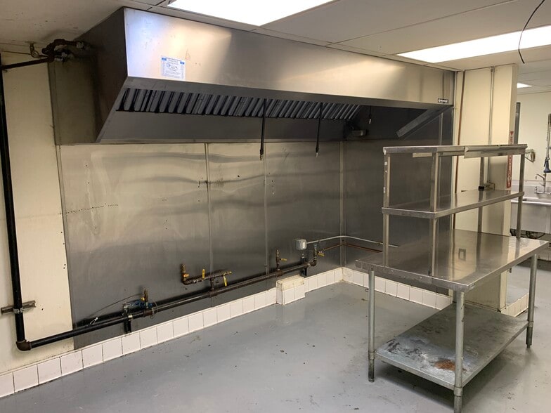 More Photos Of 2301-2309 Main St, Santa Monica Storefront Retail Office For Lease