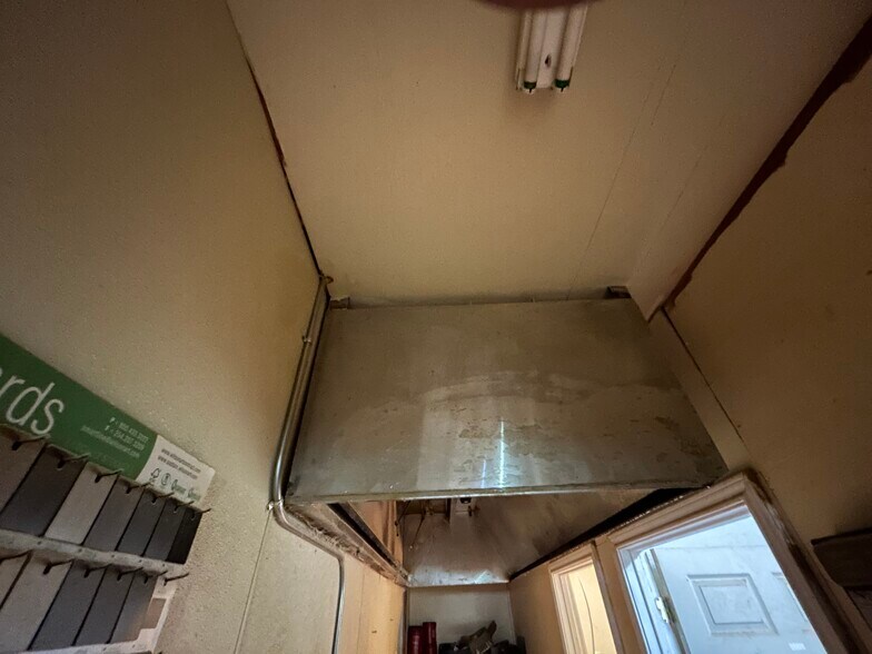 More Photos Of 10411 S US Highway 79, Palestine Warehouse For Sale