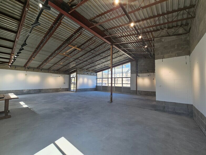 More Photos Of 23 West St, Warwick Office For Lease