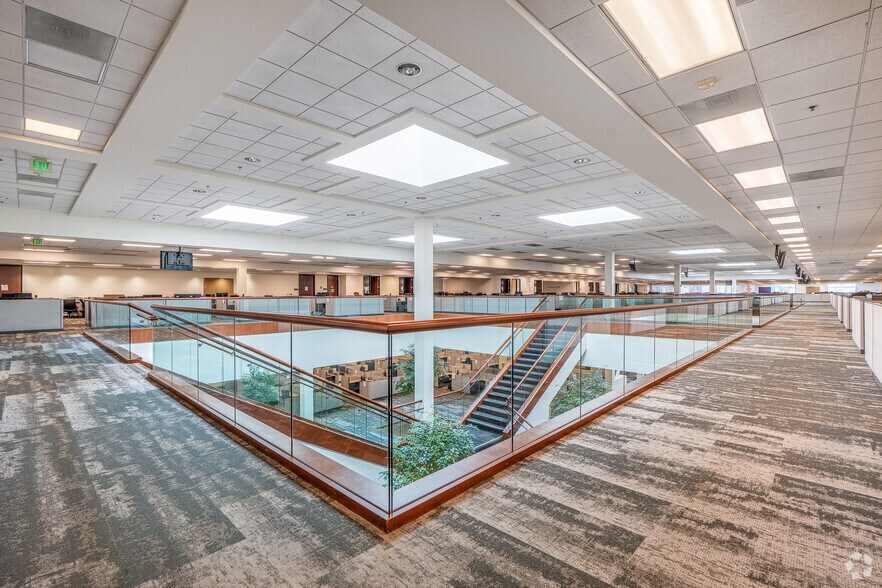 More Photos Of 450 American St, Simi Valley Office For Lease