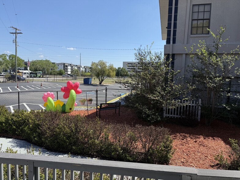More Photos Of 1511 S US Highway 301, Tampa Office For Sale