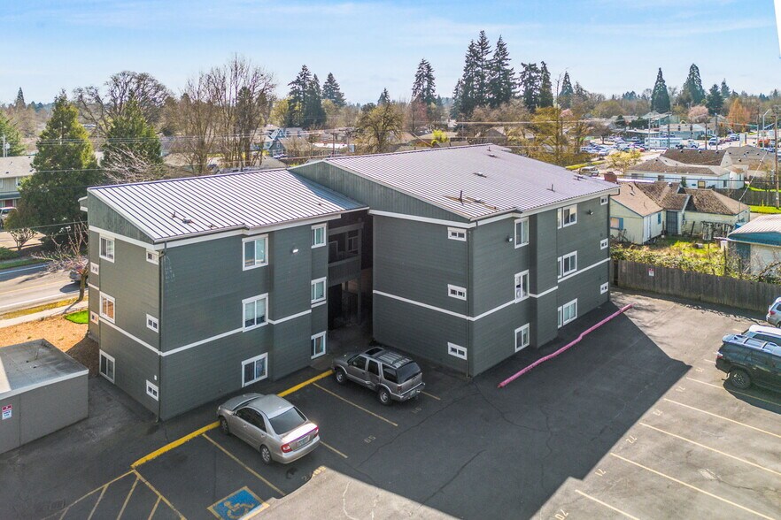 More Photos Of 2475 Broadway St NE, Salem Apartments For Sale
