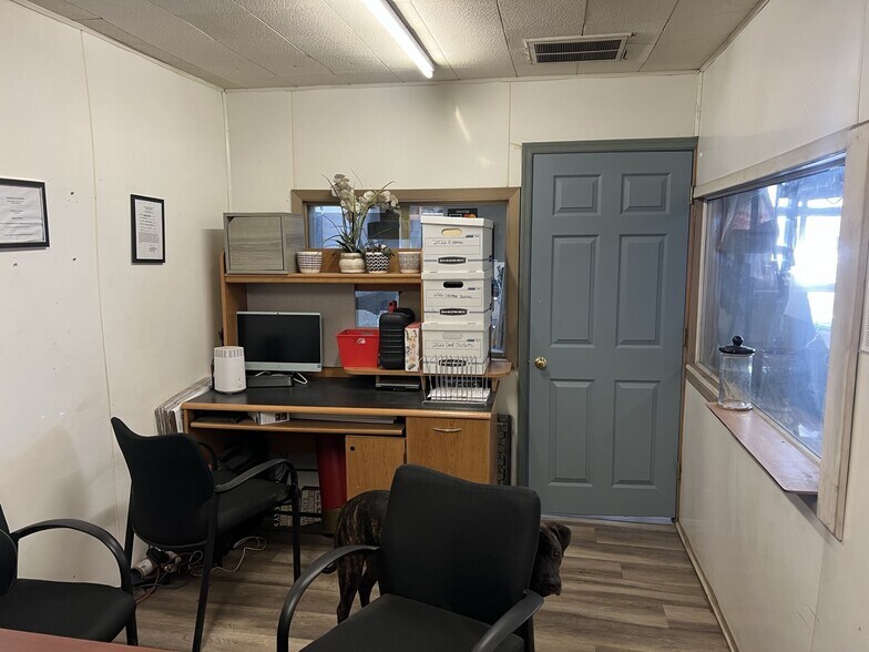 510 W Bridge St, Morrisville, PA 19067 Auto Repair For Sale