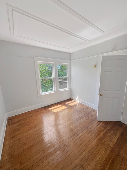 More Photos Of 1156 Carl Ave, Cleveland Apartments For Sale