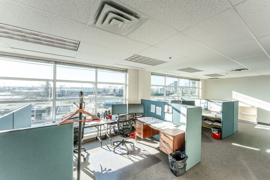 More Photos Of 1460-1488 Main St, North Vancouver District Medical For Sale