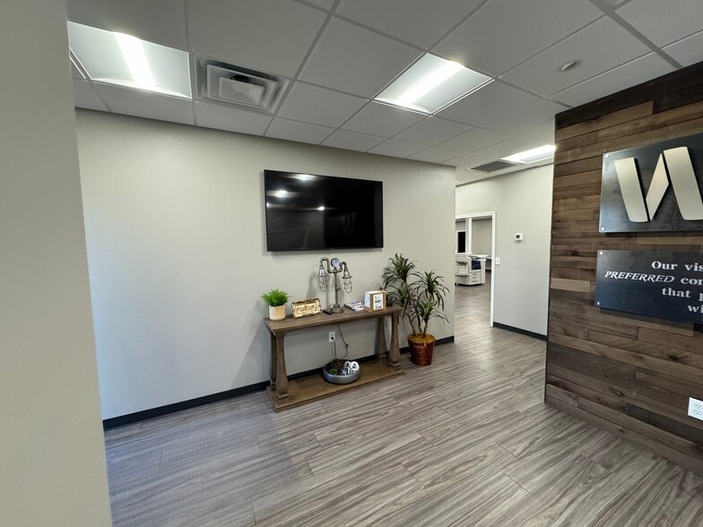More Photos Of 102 Tribble Dr, Madison Light Manufacturing For Lease