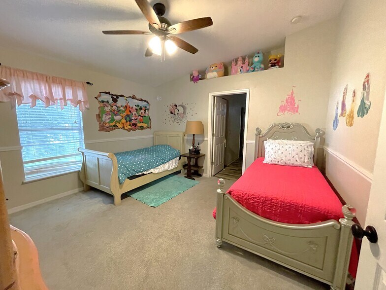 More Photos Of 185 Winding Cove Ave, Apopka Healthcare For Sale