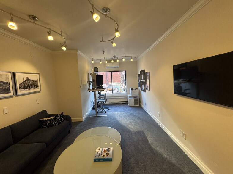 More Photos Of 533 E Hopkins Ave, Aspen Office For Lease
