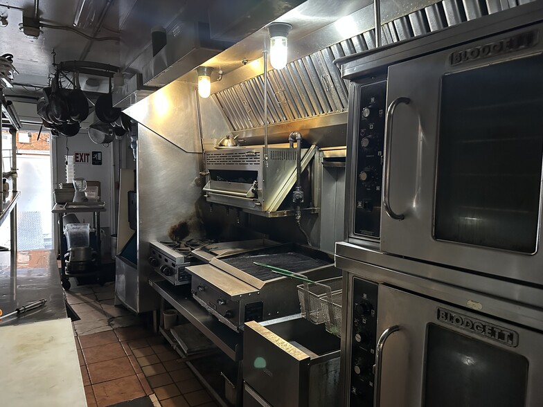More Photos Of 1521 Margaret St, Jacksonville Restaurant For Lease
