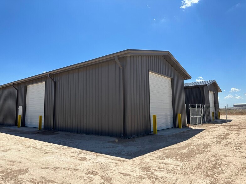 More Photos Of 1608 S County Road 1101, Midland Warehouse For Lease